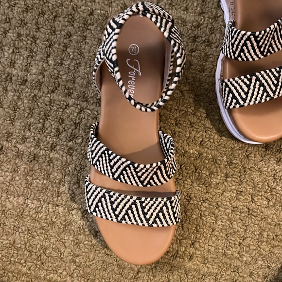 forever shoes - Picture 2 of 3